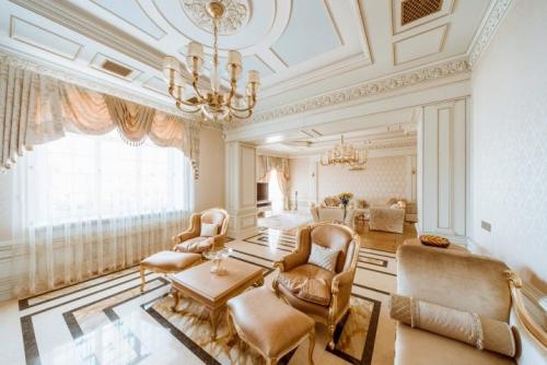 Ширина багета для натяжных потолков. Виды профиля для натяжных потолков 06 Ширина багета для натяжных потолков. Виды профиля для натяжных потолков 06