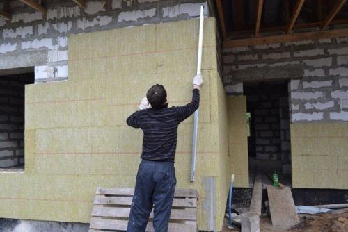 Утепление стен пенопластом снаружи. Утепление дома пенопластом: личный опыт 05