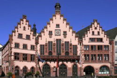 Как обшить фронтоны. Что такое фронтон? Общая информация о его устойстве