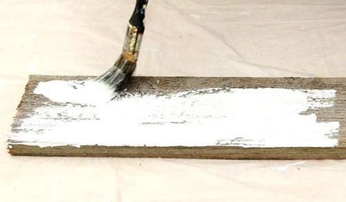 Чем покрасить дерево, чтобы была видна структура. 3 метода покрасить дерево в белый цвет с потертостями или под старину