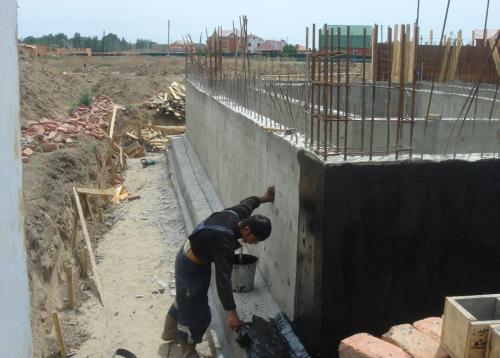 Как сделать гидроизоляцию фундамента. Виды гидроизоляции и ее применение в различных ситуациях