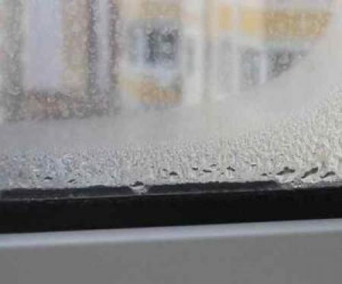 Стеклопакет потеет между стеклами, что делать. Потеет стеклопакет внутри