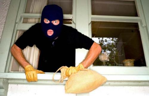 Как обезопасить квартиру от воров на время отпуска. Как защитить квартиру от воров на время отпуска