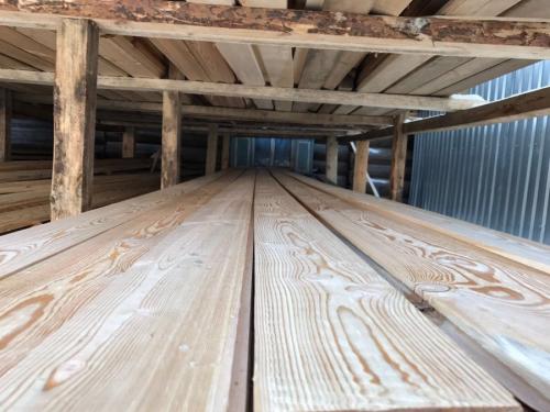 Деревянный пол из лиственницы. Напольная доска из лиственницы – преимущества, размеры, стоимость, особенности применения