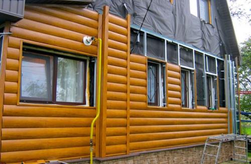 Чем обшить дом снаружи дешево и красиво. Обшивка деревом