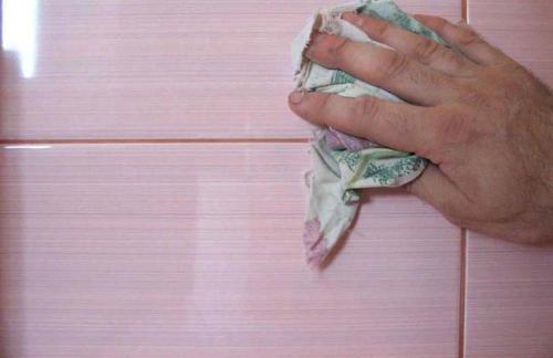 Как расшивать швы плитки. Правильная расшивка швов плитки: советы мастеров