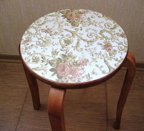 Что делать с пестрыми обоями.  Обновляем мебель.