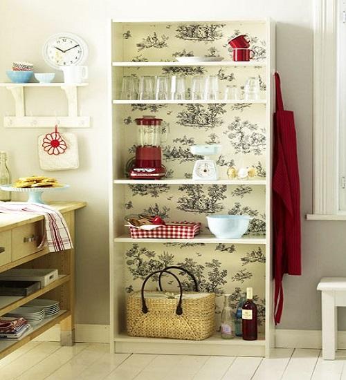 Что делать с пестрыми обоями.  Обновляем мебель.