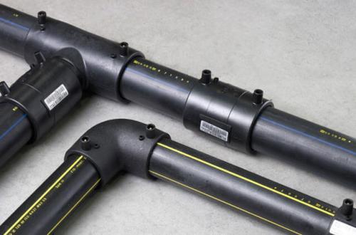 Крепление полиэтиленовых труб. Достоинства и особенности применения 01