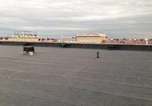 Плоская крыша в частном доме плюсы и минусы. Особенности устройства 09