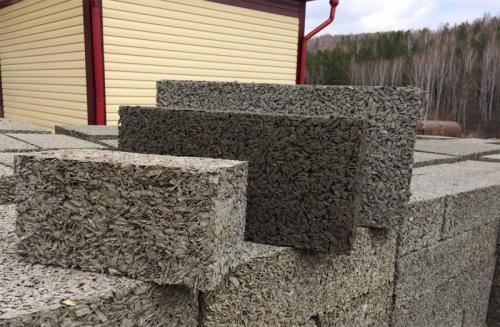 Из чего построить дом для постоянного проживания. Бетонные блоки