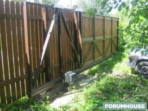 Как закрываются откатные ворота без автоматики. Откатные ворота: важные лайфхаки