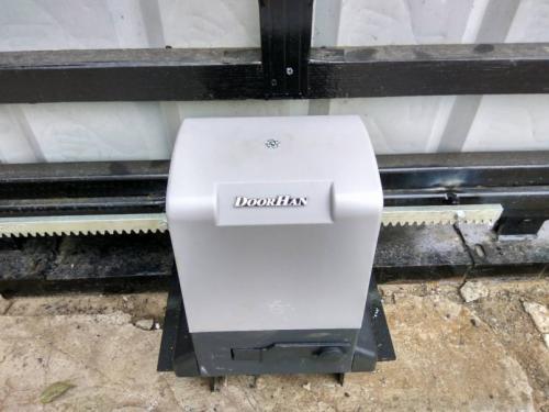 Какой привод для откатных ворот лучше. Основные моменты при выборе привода