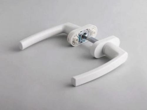 Створка не закрывается до конца. Регулируем пластиковые окна 08