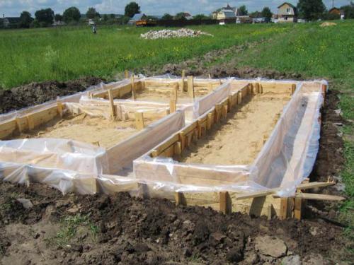 Дом из газоблока. Дом из газобетона: укладка блоков 07 Дом из газоблока. Дом из газобетона: укладка блоков 07