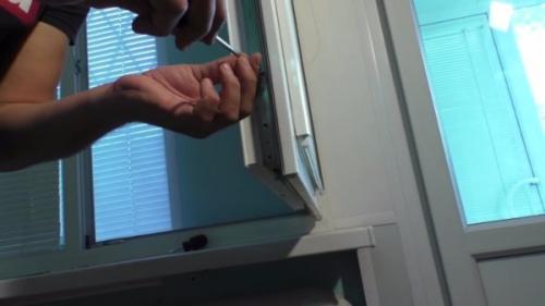 Пластиковое окно не закрывается плотно. Что делать, если рукоятка не проворачивается до конца