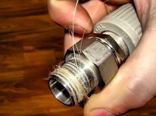 Как наматывать лен на резьбу. Как правильно намотать лен на резьбу