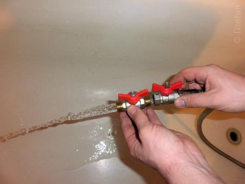 Как перекрыть воду в одной квартире 07 Как перекрыть воду в одной квартире 07