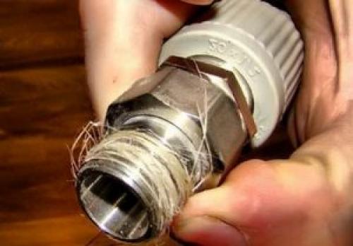 Как наматывать лен на резьбу. Как правильно намотать лен на резьбу