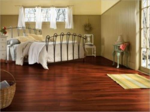 Какой выбрать ламинат для спальни. Какой ламинат выбрать для спальни