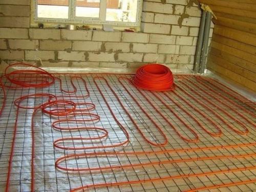 Водяной теплый пол в квартире с индивидуальным отоплением. Расчет длины труб