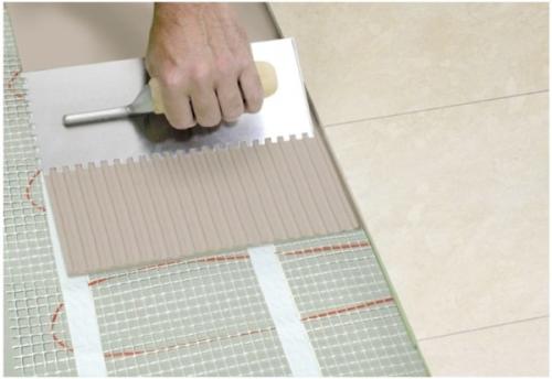 Как класть на стену керамическую плитку. Укладка плитки 23