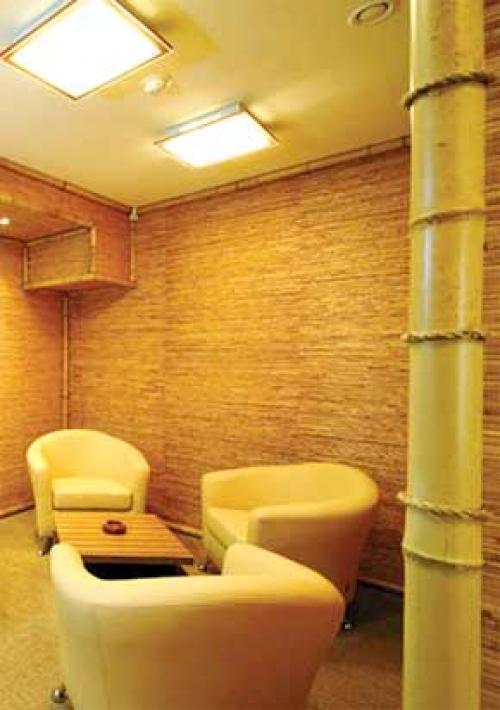 Обои бамбуковые, как клеить. Как правильно наносить клей 08