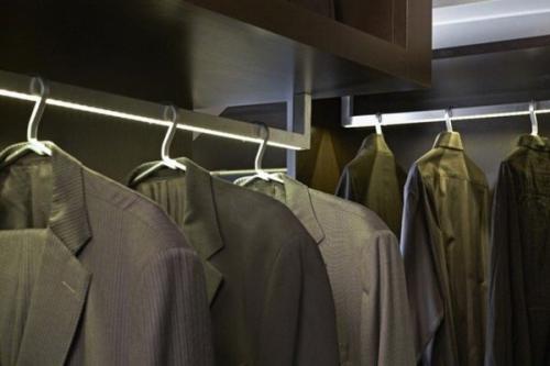 Светодиодное освещение в интерьере. Светодиодная лента в интерьере прихожей