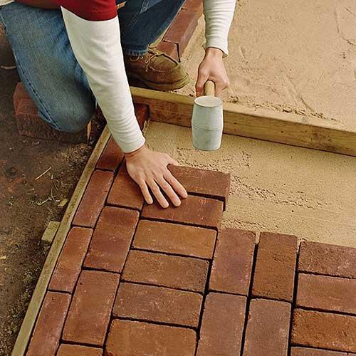 Как правильно класть плитку тротуарную. Как правильно укладывать тротуарную плитку. Пошаговая инструкция