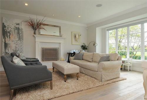 Сочетание коричневого и серого в интерьере. С какими цветами сочетается серый в интерьере