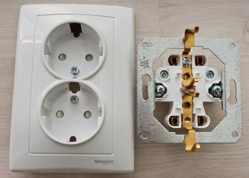 Как подключить накладную розетку. Монтаж розеток и выключателей