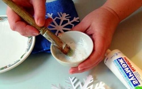 Украшения на Новый год 2020 своими руками. Украшаем окна