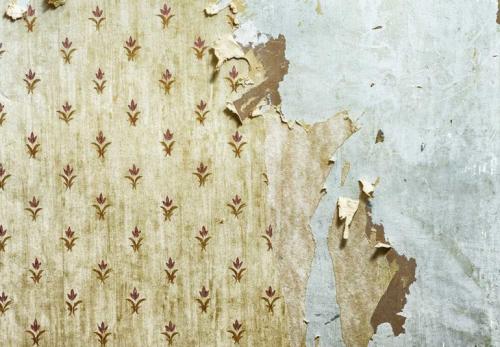 Как снять старые советские обои в несколько слоев