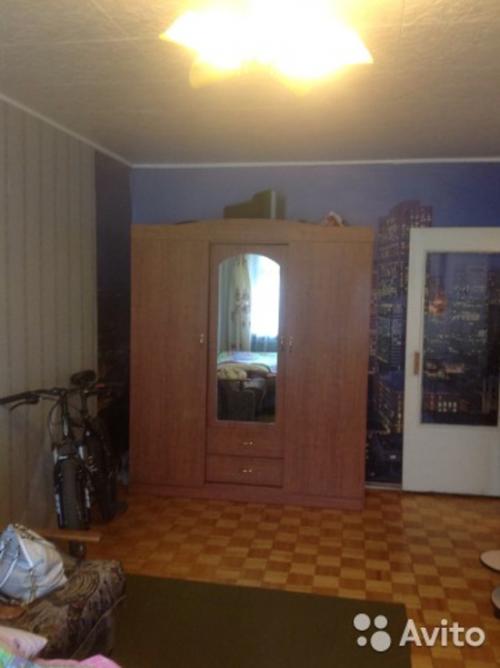 Обои на стены на половину. Комбинирование фотообоев с обоями