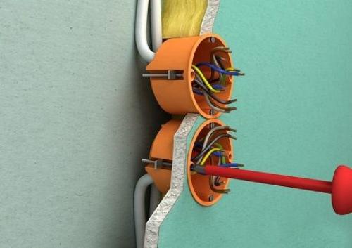 Как поставить двойную розетку вместо одинарной. Что нужно знать перед тем как подсоединить розетку двойную? 02 Как поставить двойную розетку вместо одинарной. Что нужно знать перед тем как подсоединить розетку двойную? 02