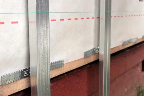 Чем отделать стены на балконе. Делаем обрешетку