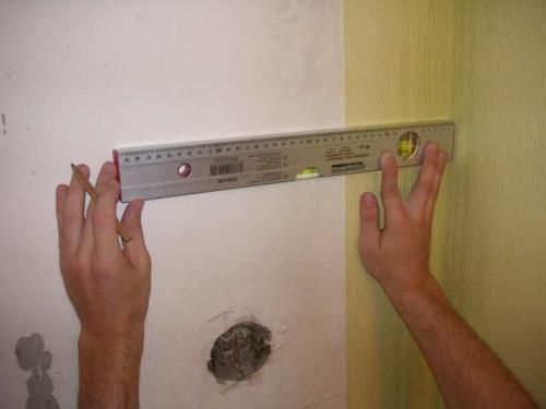 Флизелиновые обои, как клеить. Подготовка поверхностей стен и обоев 04