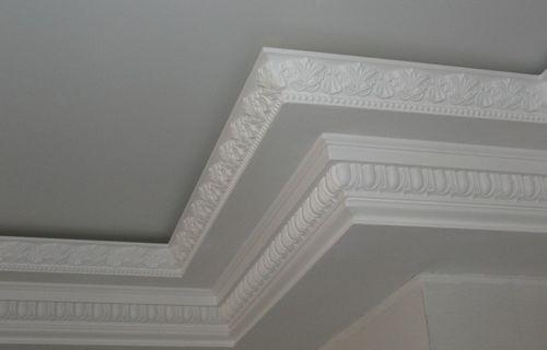 Как правильно наклеить потолочные плинтуса. Как правильно клеить? 09