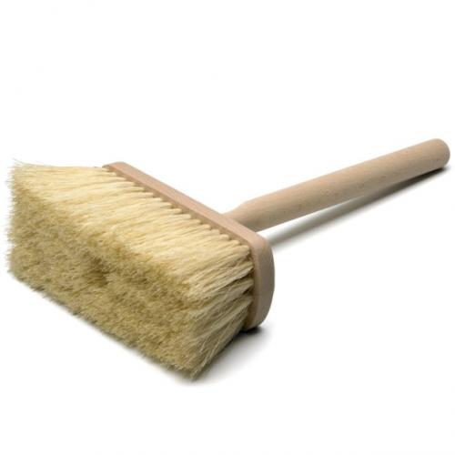 Побеленные стены, что делать. №6. Как побелить потолок и стены: кисть, валик или распылитель?