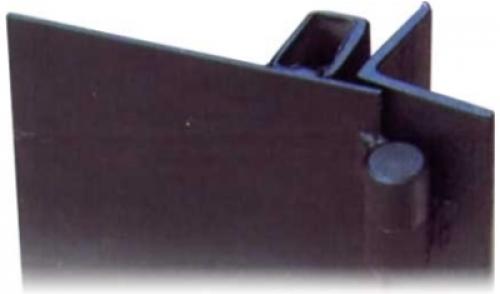 Как установить входную дверь в деревянном доме. Как установить металлическую дверь в деревянном доме: поэтапная инструкция