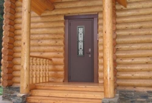 Как установить входную дверь в деревянном доме. Как установить металлическую дверь в деревянном доме: поэтапная инструкция