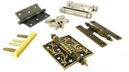 Как установить входную дверь в деревянном доме. Как установить металлическую дверь в деревянном доме: поэтапная инструкция