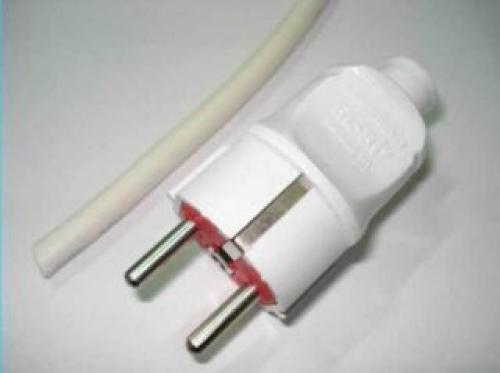 Как подключить вилку с заземлением. Виды электрических вилок