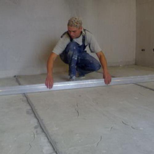 Стяжка пола с керамзитом и цементом своими руками инструкция. Преимущества и недостатки керамзитобетонной стяжки 04 Стяжка пола с керамзитом и цементом своими руками инструкция. Преимущества и недостатки керамзитобетонной стяжки 04