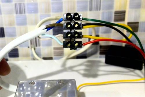 Сенсорный выключатель сам включается. Очумелые ручки - сенсорный выключатель.