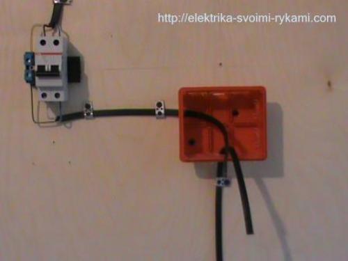 Как поставить розетку двойную. Способы модернизации розетки 28