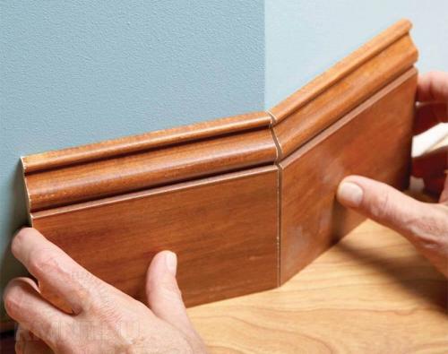 Как правильно делать углы на потолочных плинтусах. Как правильно отрезать потолочные покрытия 04