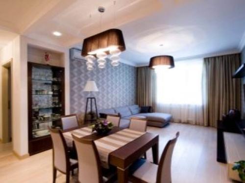 Какие клеить обои в зал. Возможные варианты 11