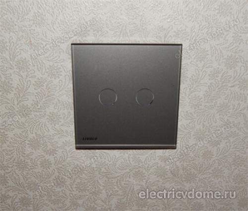 Как подключить сенсорный выключатель. Как подключить двухклавишный сенсорный выключатель света Livolo VL-C702R