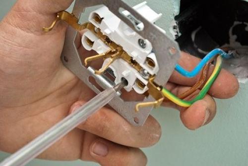 Установка двойной розетки schneider electric. Типы двойных розеток